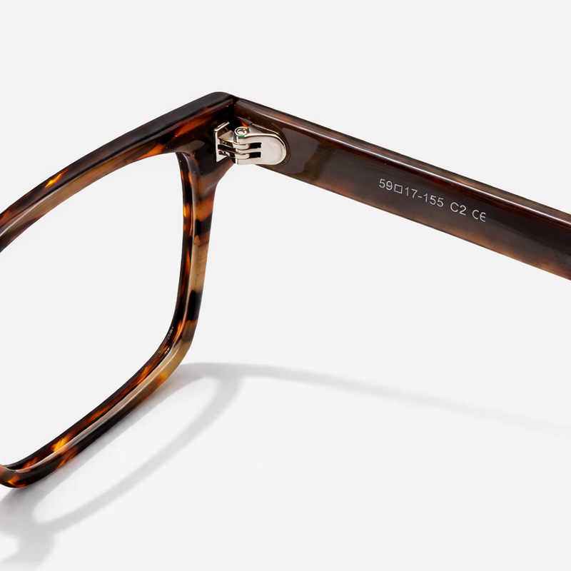 YB602 hinge close-up